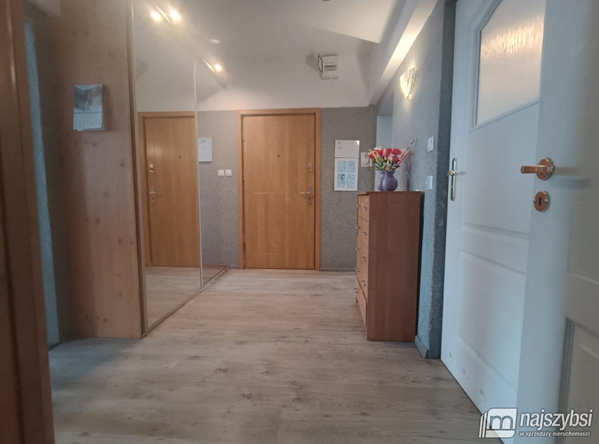 STARGARD - parter domu z ogródkiem i garażem  (16)