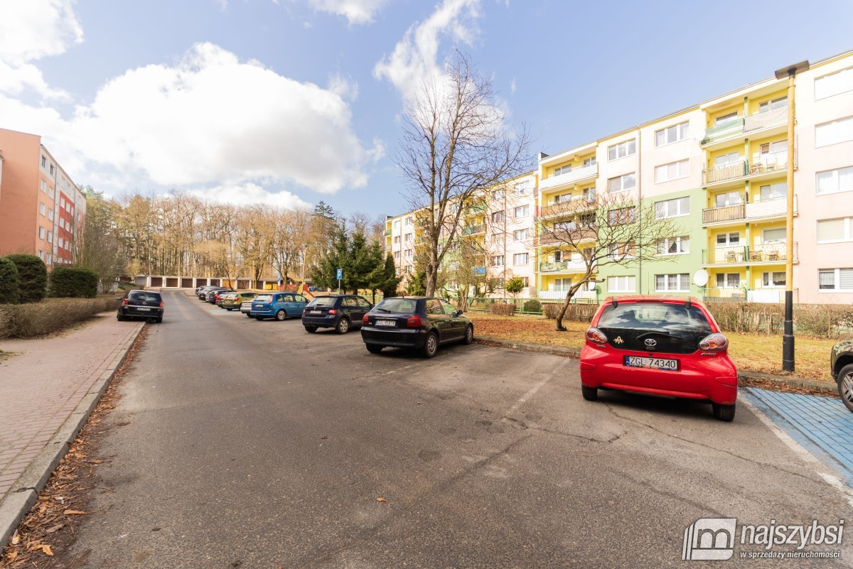 Goleniów- 70,76 m2, 2 piętro, blisko parku (25)