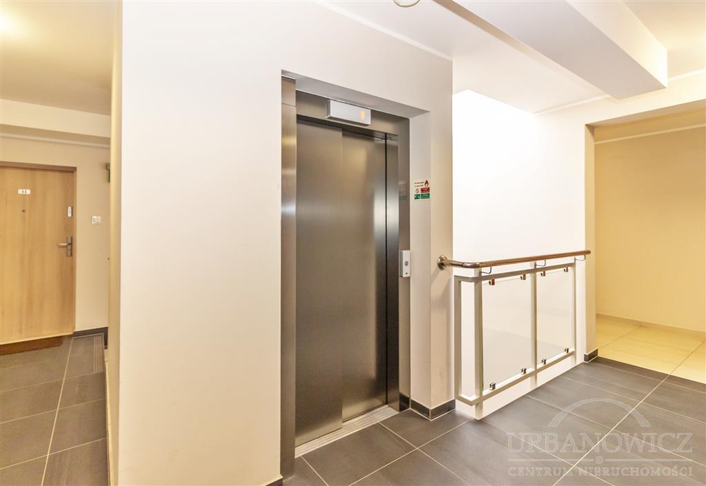 Dwupoziomowy apartament, wysoki standard. Rokosowo (15)