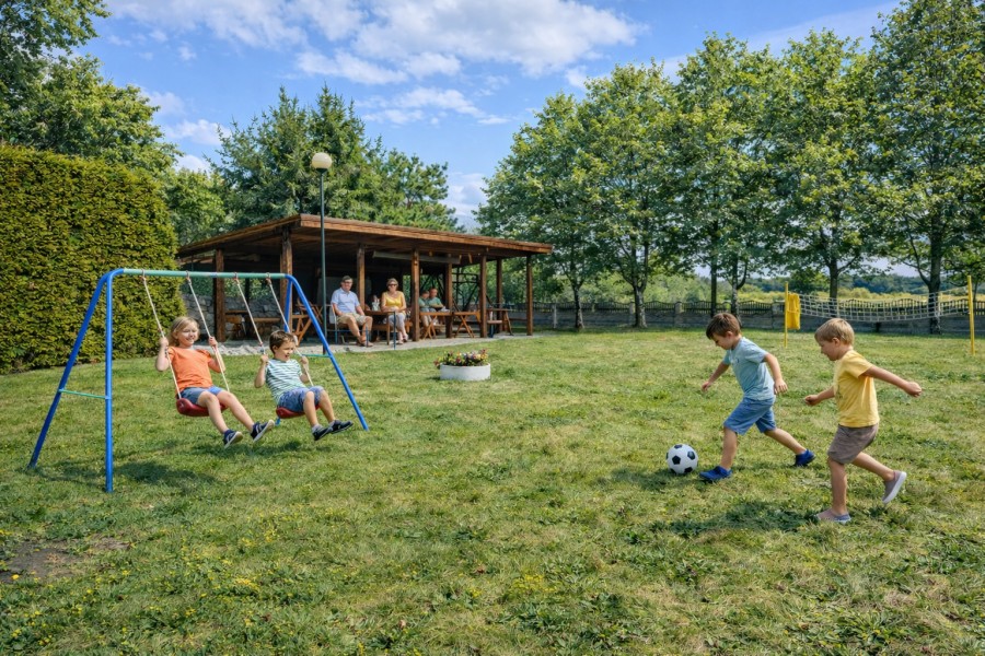 Wolnostojący, 823 m2, Łopienica  (18)