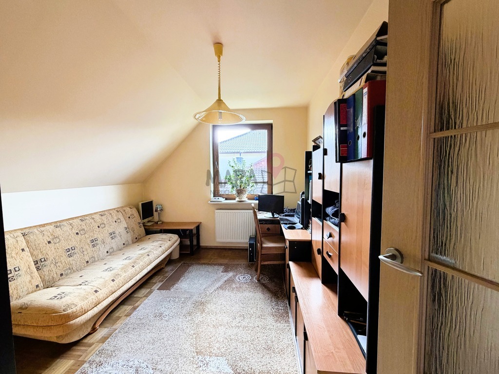 Dom wolno stojący z garażem - topowa lokalizacja! (17)