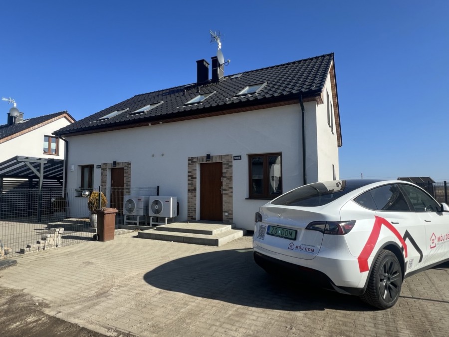 Nowoczesny dom w otulinie lasu i jeziora Miedwie-Skalin (1)