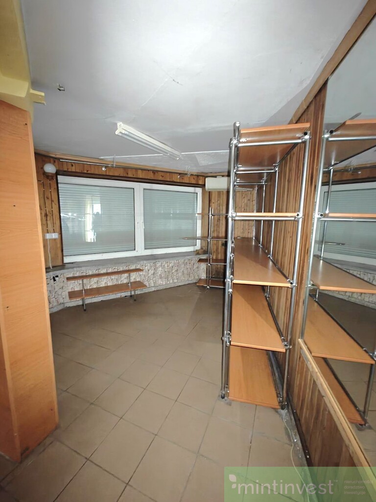 Lokal usługowy w centrum miasta (6)