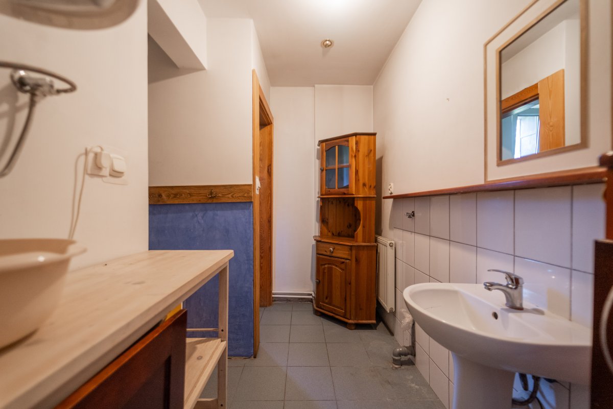 Sobieradz - Inwestycja przy jeziorze. Hala 231m2 (17)