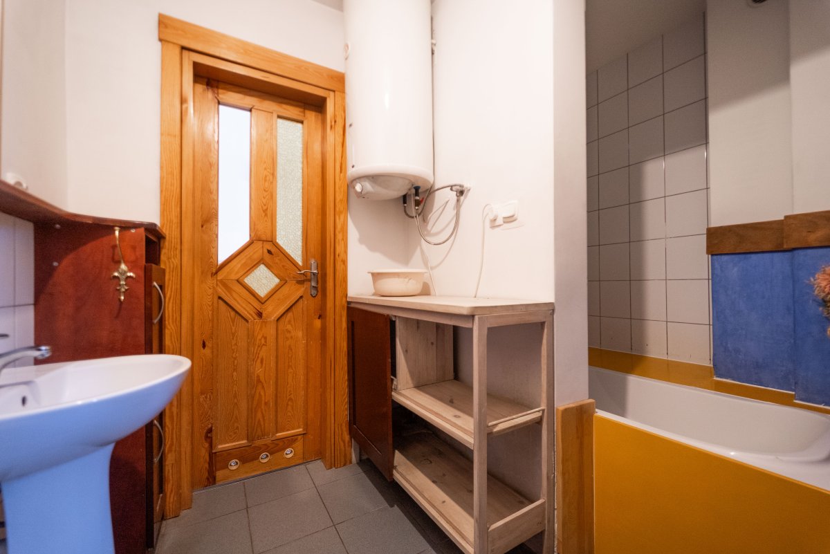 Sobieradz - Inwestycja przy jeziorze. Hala 231m2 (19)