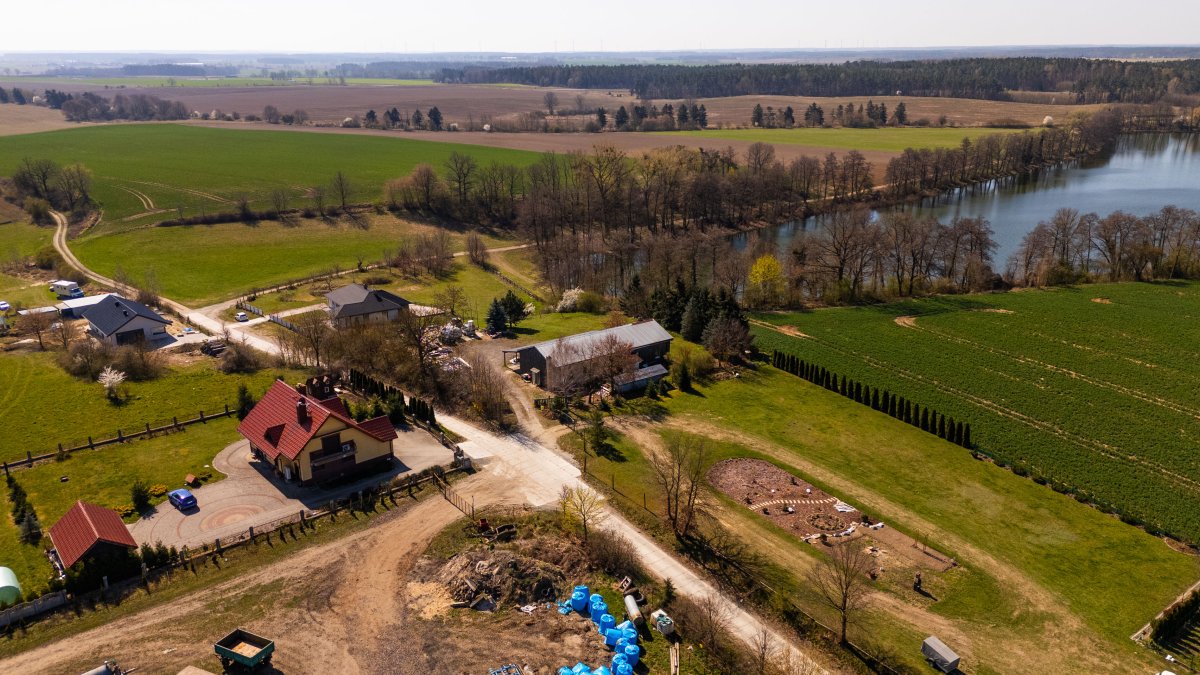 Sobieradz - Inwestycja przy jeziorze. Hala 231m2 (29)
