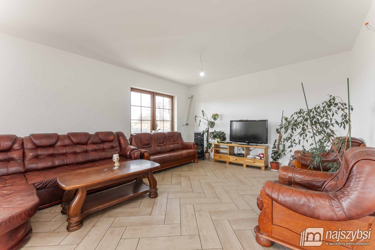 BROJCE K.GRYFIC- Nowy dom z halą produkcyjną (12)