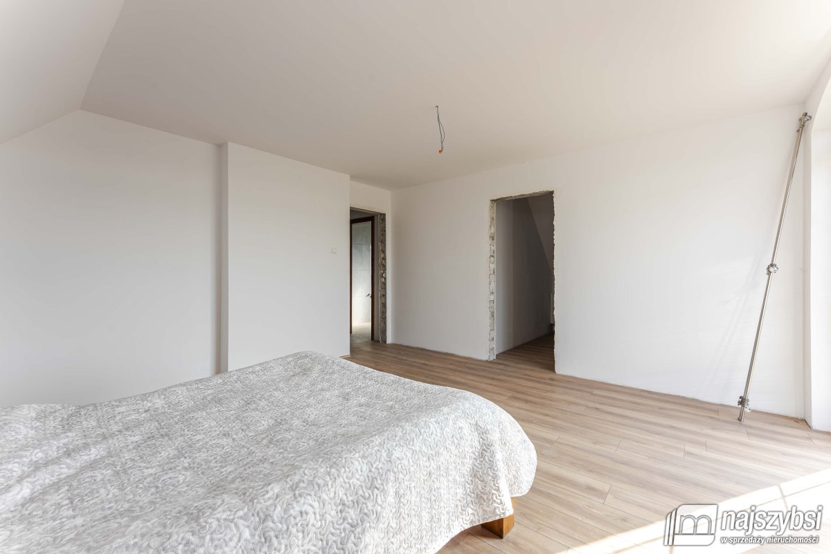 BROJCE K.GRYFIC- Nowy dom z halą produkcyjną (25)