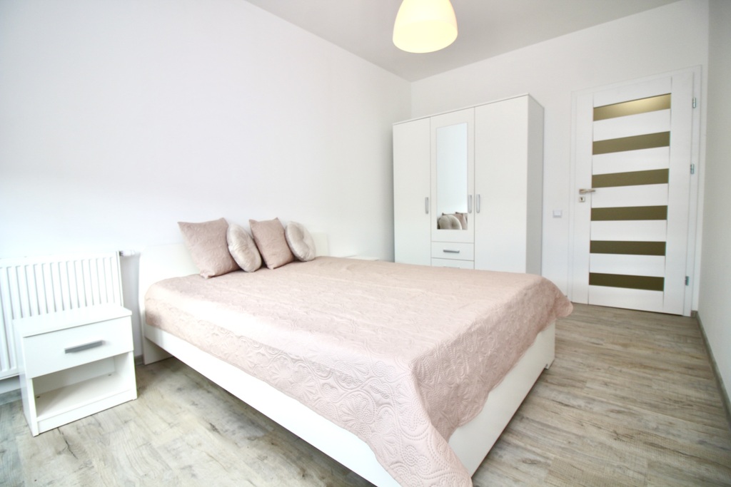 Słoneczny dwupoziomowy apartament - 2 balkony! (11)