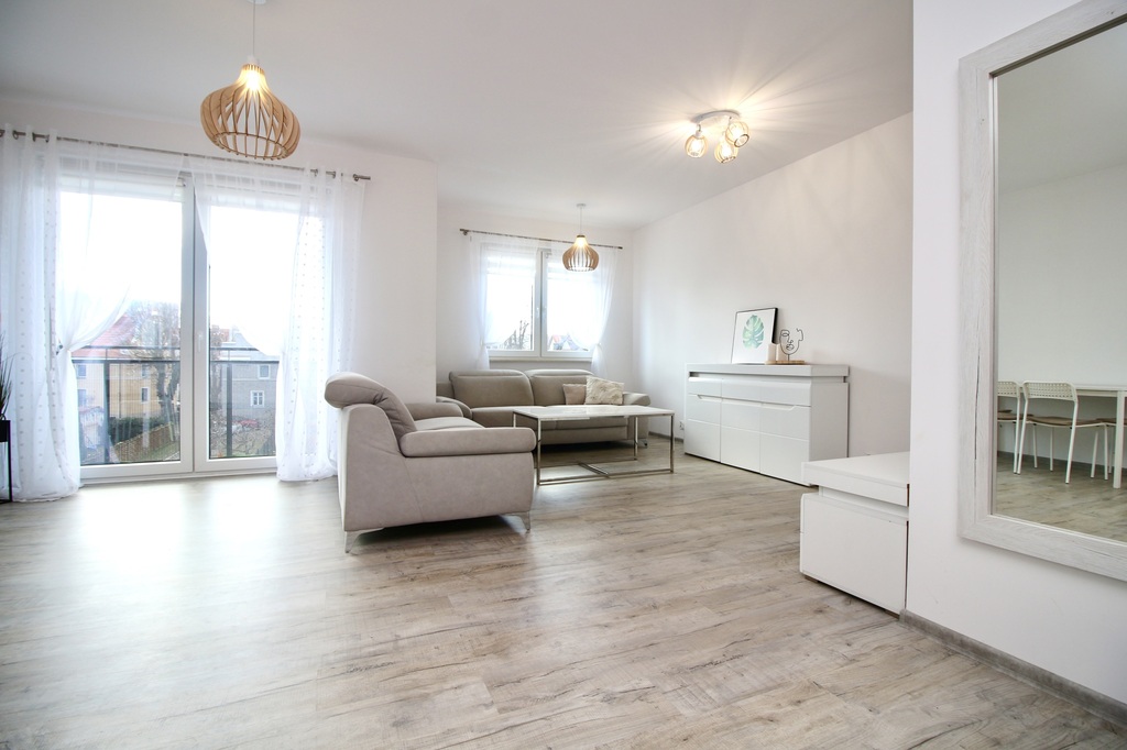 Słoneczny dwupoziomowy apartament - 2 balkony! (4)