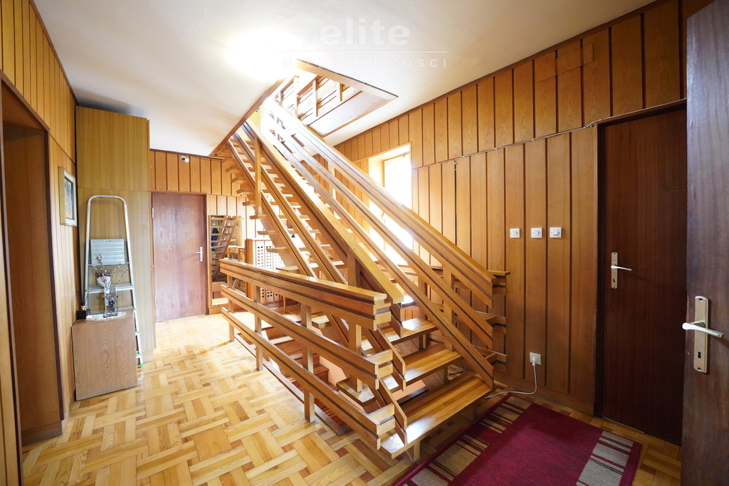 Dom Pogodno na siedzibę firmy gabinety biura (5)