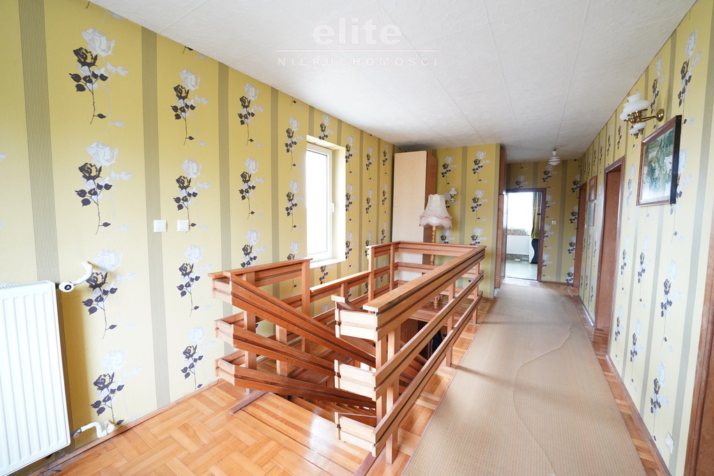 Dom Pogodno na siedzibę firmy gabinety biura (7)