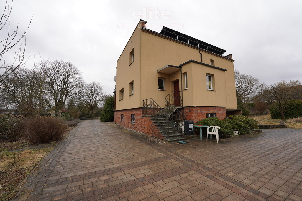 Dom Pogodno na siedzibę firmy gabinety biura (1)