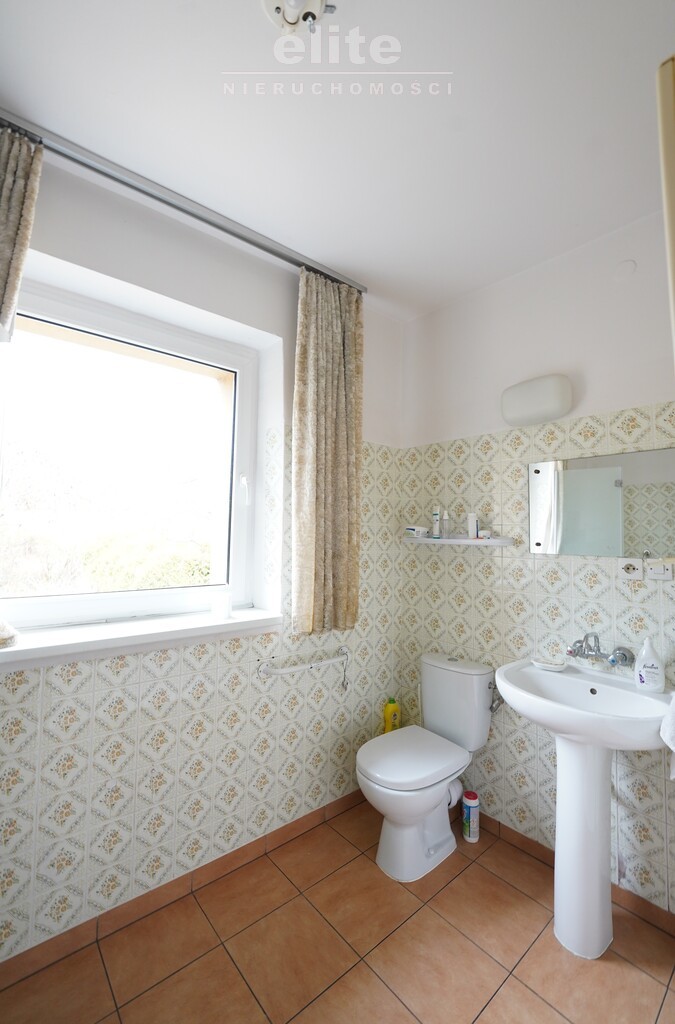 Dom Pogodno na siedzibę firmy gabinety biura (12)