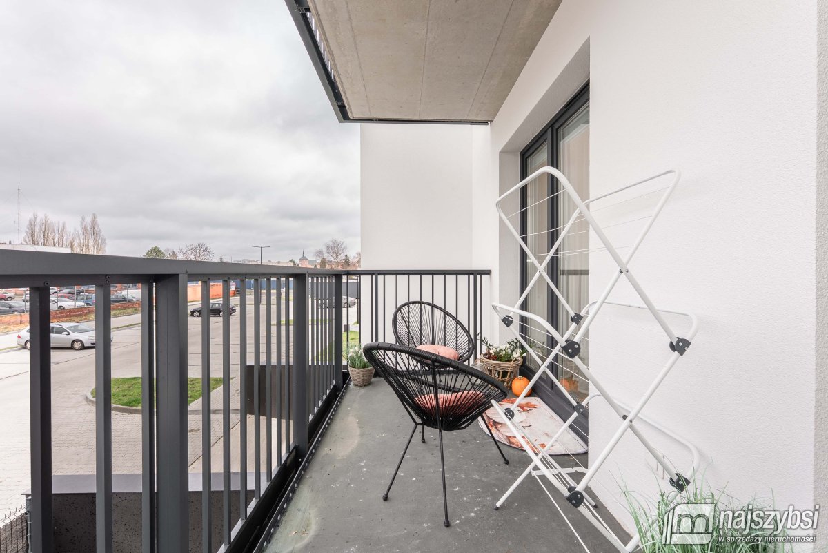 Kołobrzeg-2pok. z miejscem  postojowym i komórką (16)