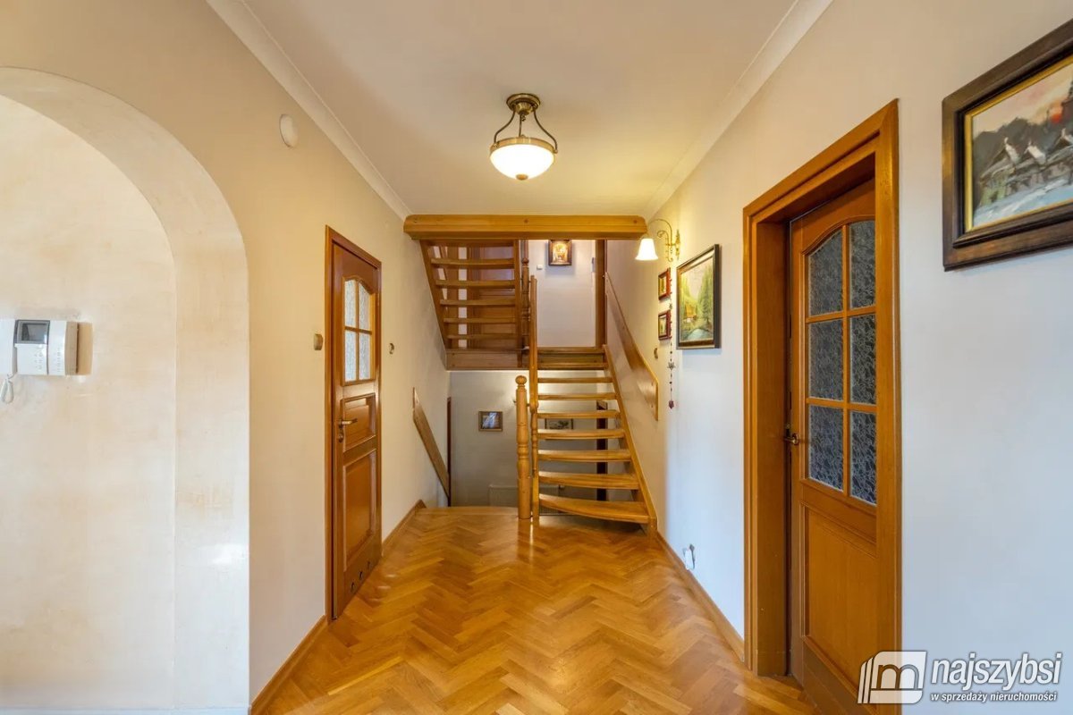 Mieszkowice - piękna rezydencja, duża działka  (14)