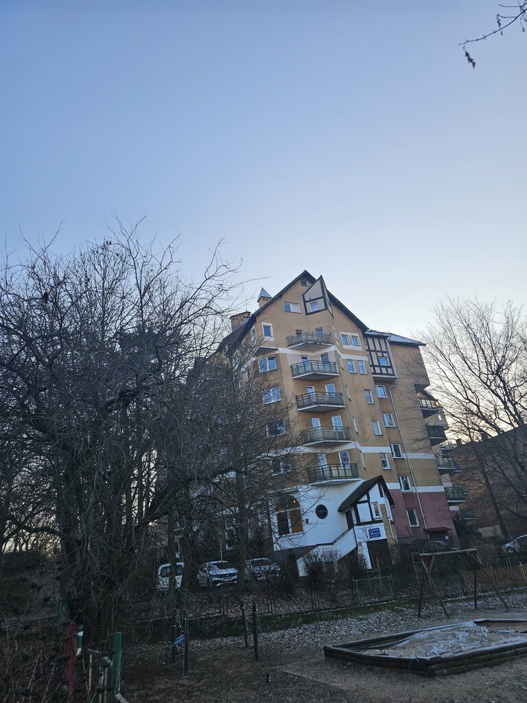 Dwupoziomowe mieszkanie  z balkonem przy parku (2)