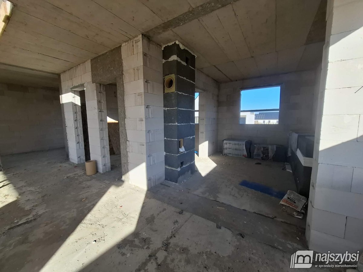 Nowogard - pół domu w zabudowie bliźniaczej 142m2 (3)