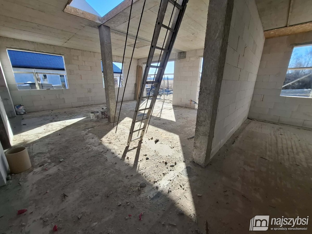 Nowogard - pół domu w zabudowie bliźniaczej 142m2 (4)