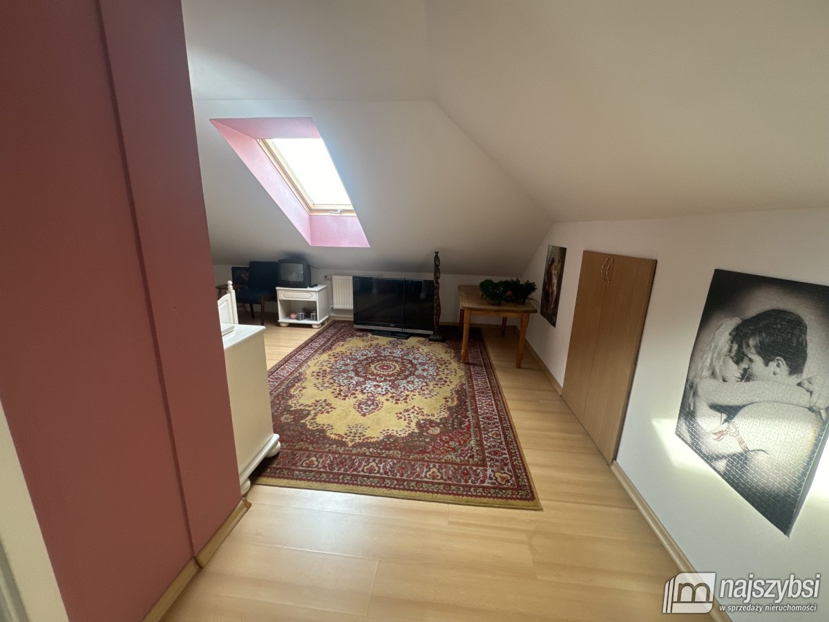 CHOSZCZNO - Piękny Dom z ogródkiem  (19)