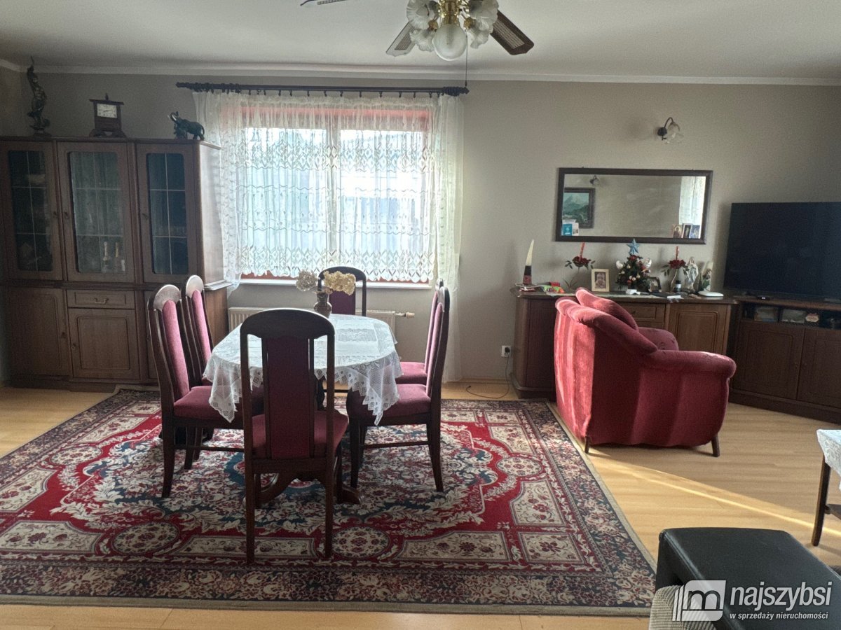 CHOSZCZNO - Piękny Dom z ogródkiem  (28)