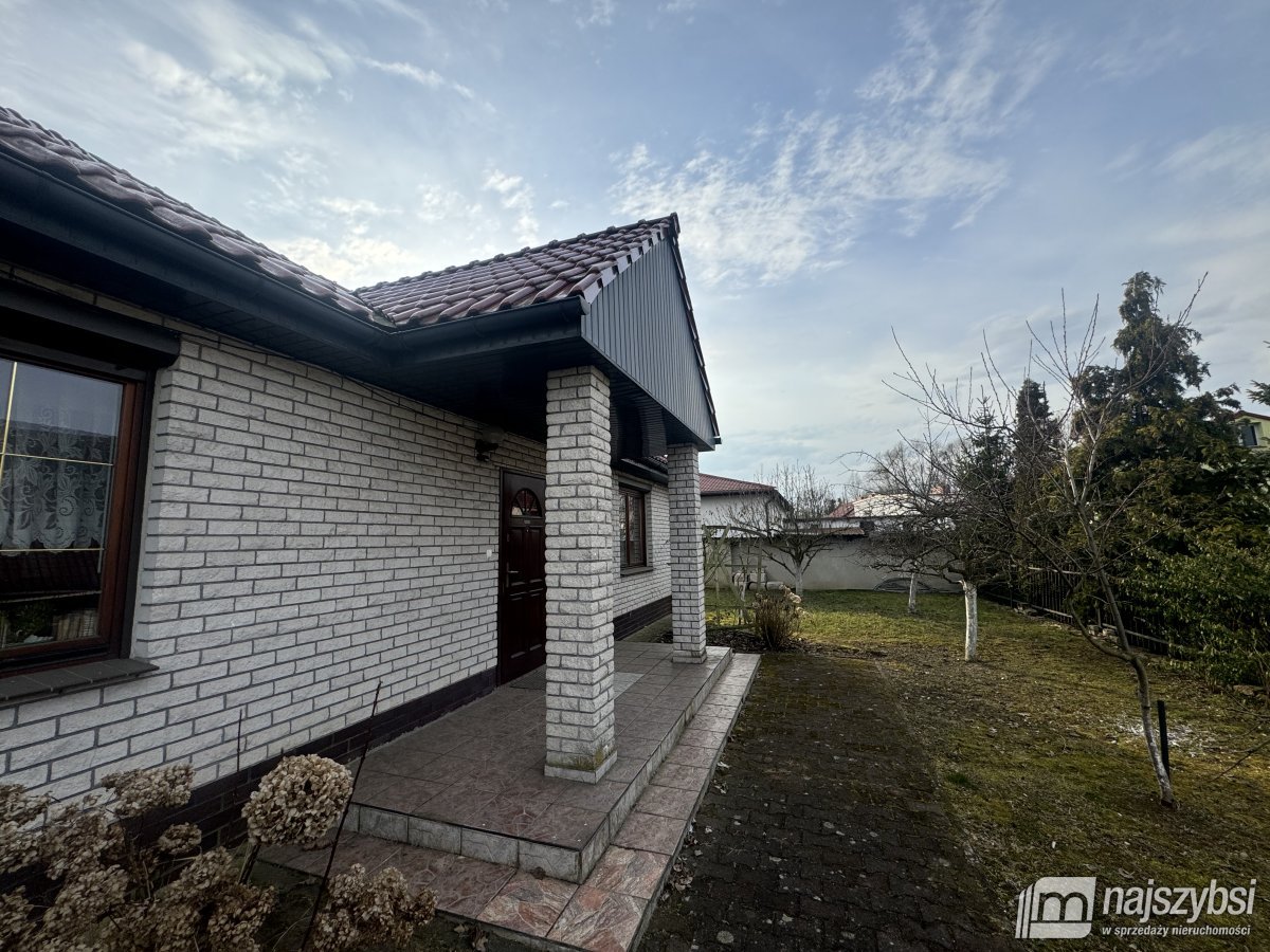 CHOSZCZNO - Piękny Dom z ogródkiem  (3)