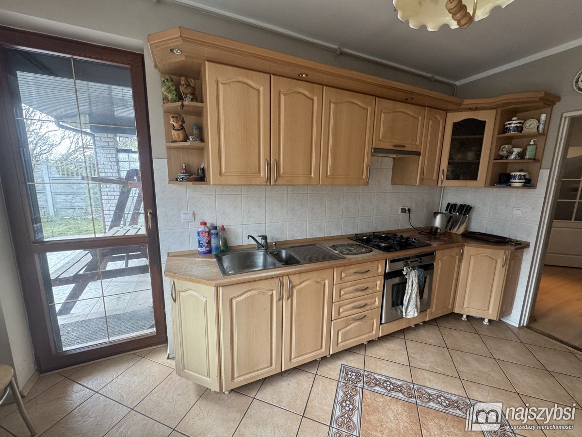 CHOSZCZNO - Piękny Dom z ogródkiem  (9)