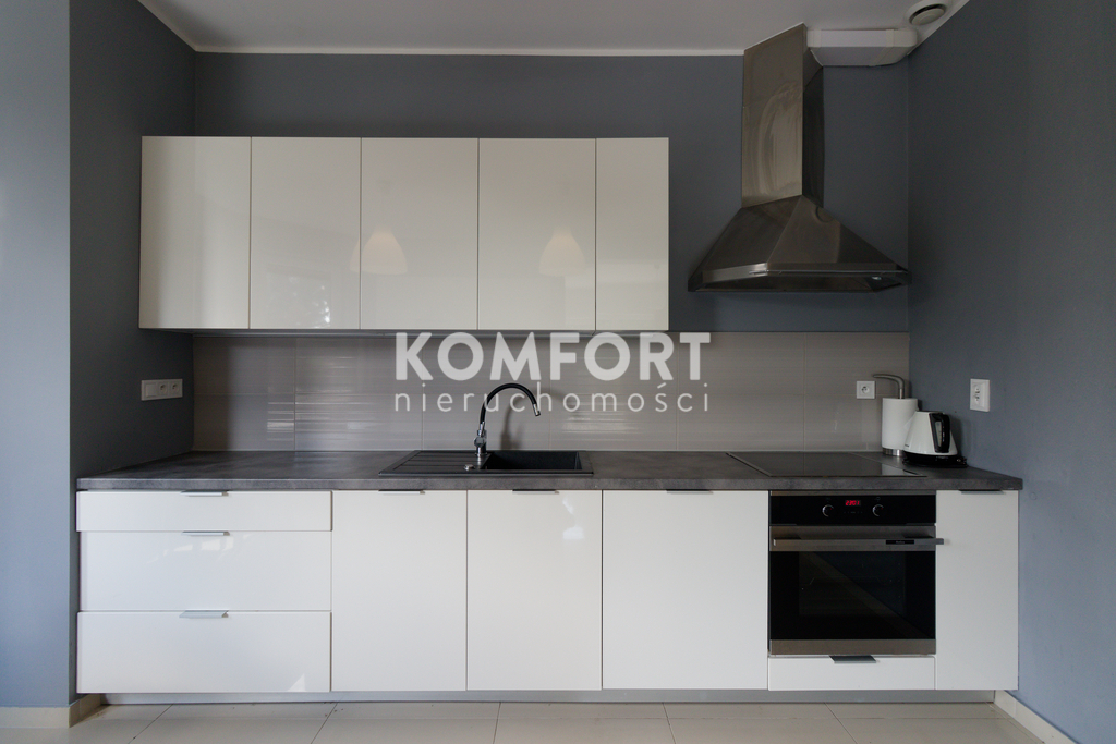 Luksusowy dom z ogrodem na osiedlu zamkniętym (6)