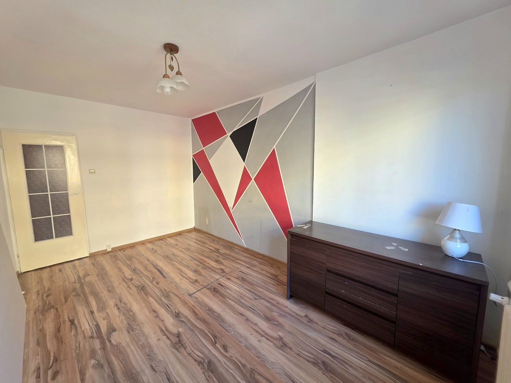 Mieszkanie dwupokojowe na parterze (2)