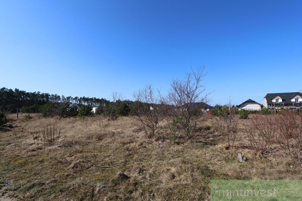 DZIAŁKA Z WARUNKAMI ZABUDOWY NA SPRZEDAŻ (3)