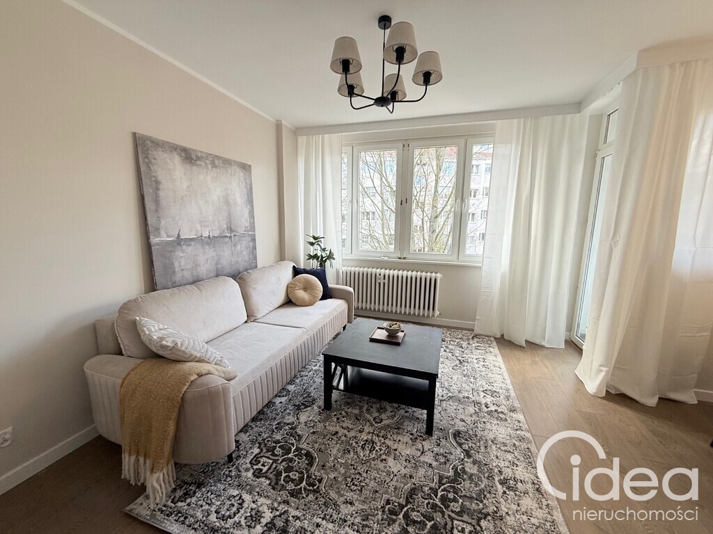 3 pokoje z balkonem, po remoncie, Stare Miasto (2)