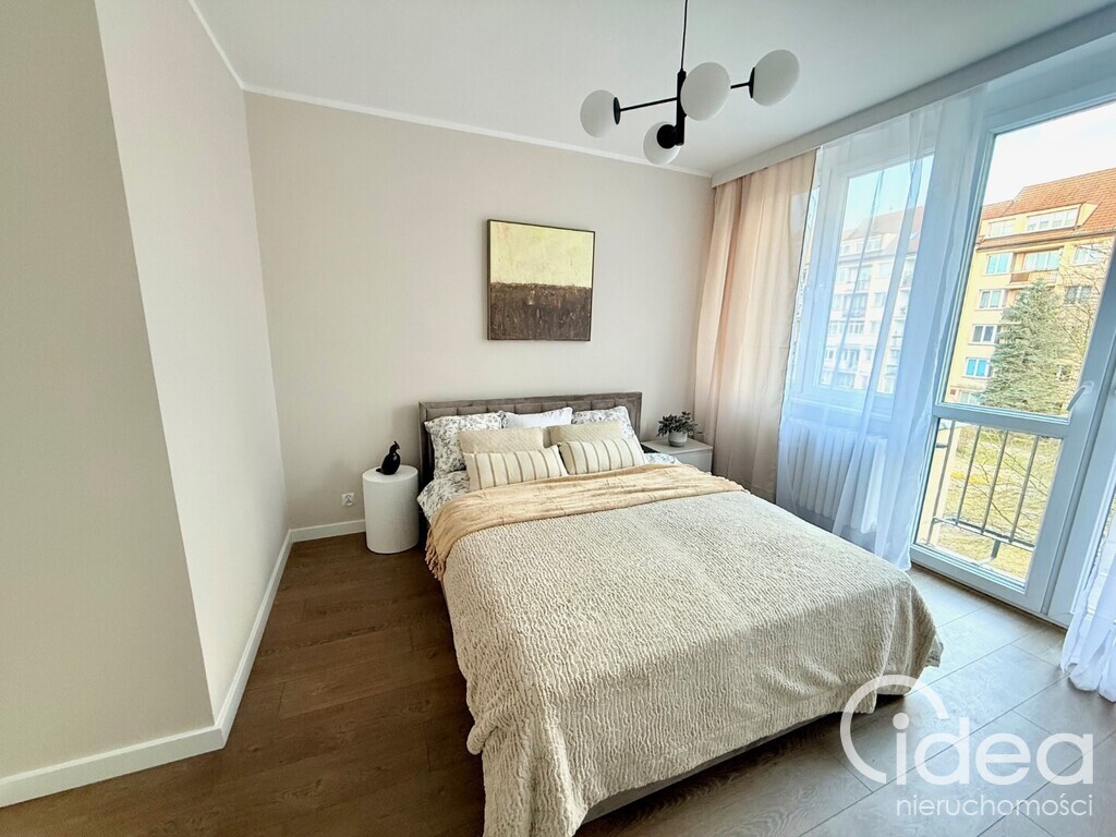 3 pokoje z balkonem, po remoncie, Stare Miasto (10)