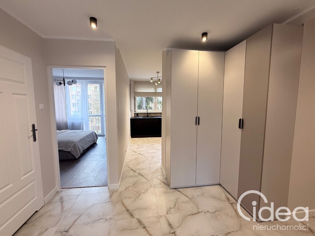 3 pokoje z balkonem, po remoncie, Stare Miasto (16)