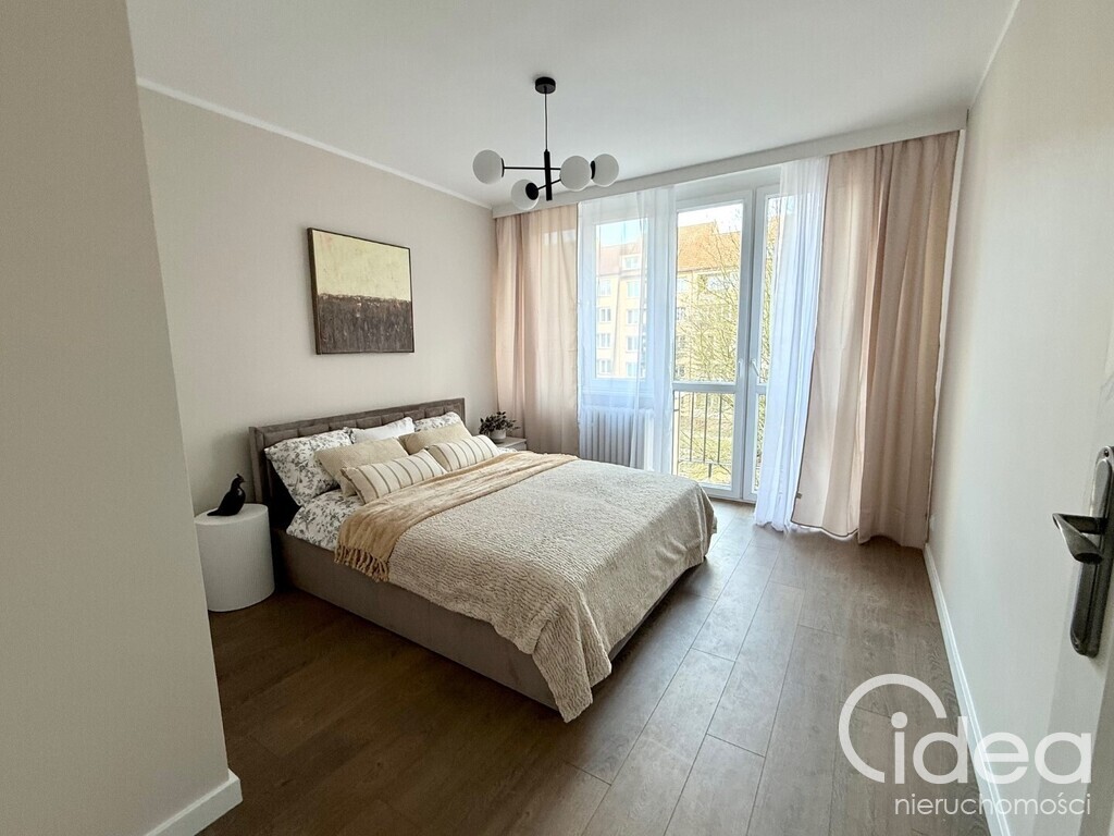 3 pokoje z balkonem, po remoncie, Stare Miasto (9)