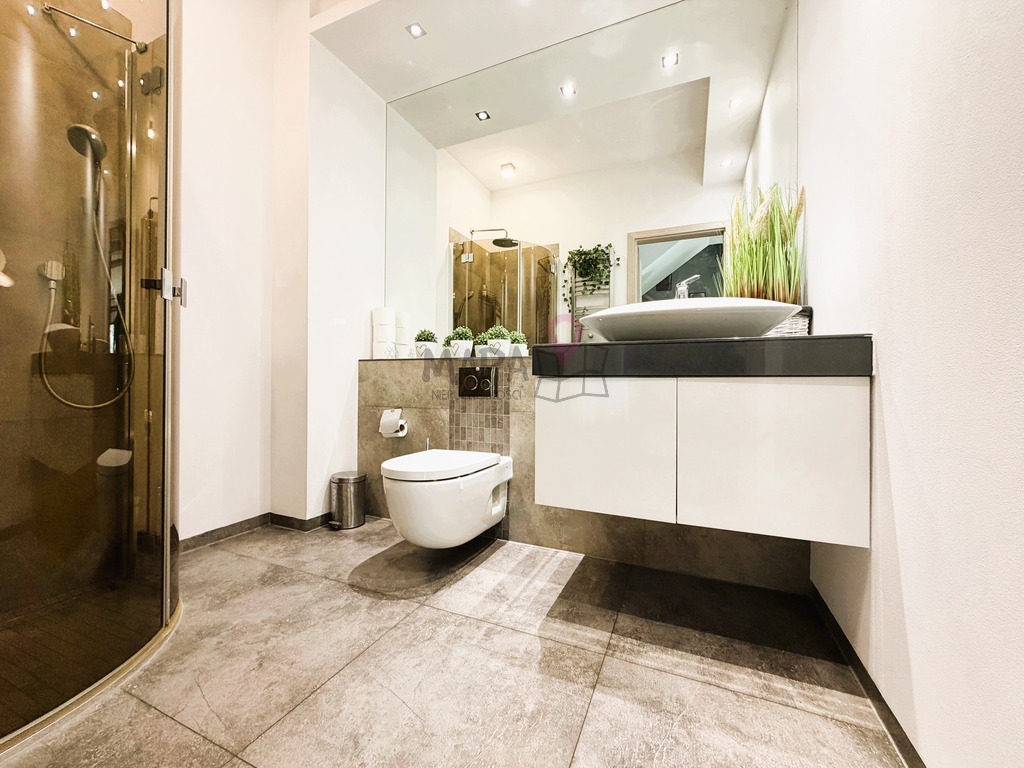 Dom na granicy Szczecina z wejściem do lasu (11)