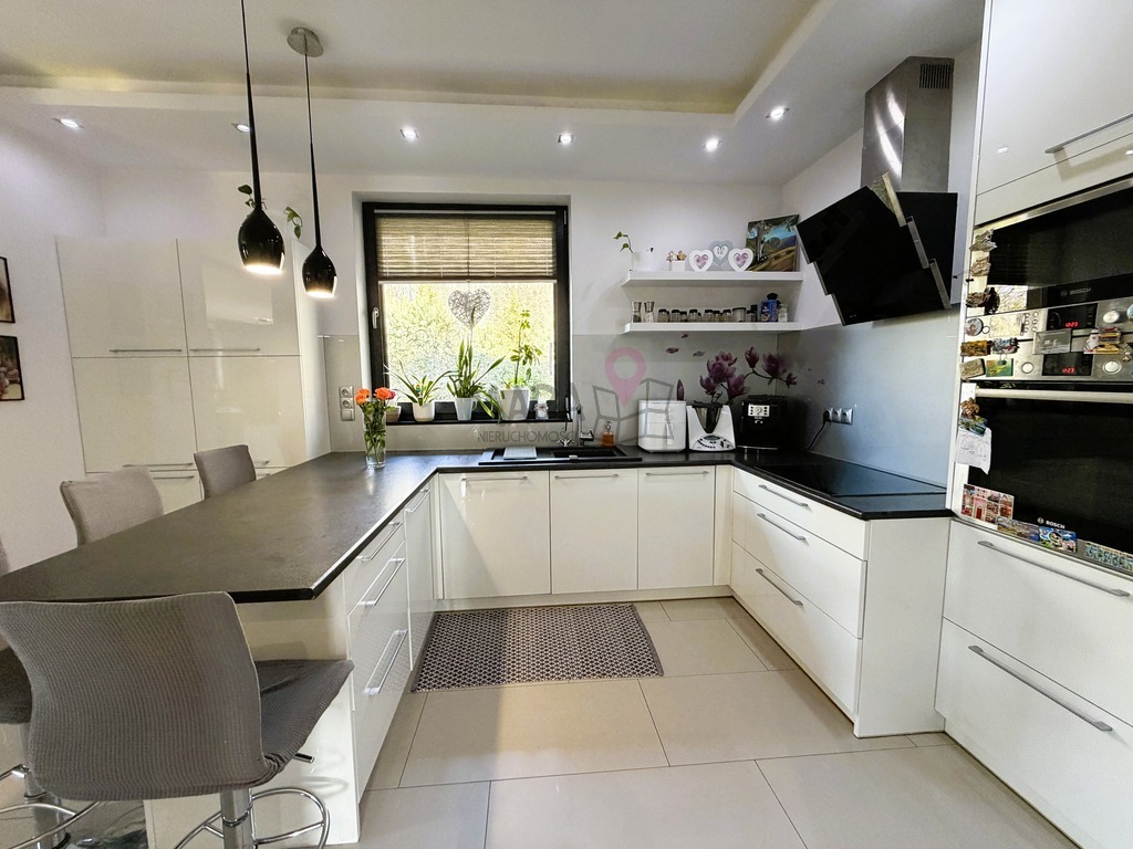 Dom na granicy Szczecina z wejściem do lasu (8)