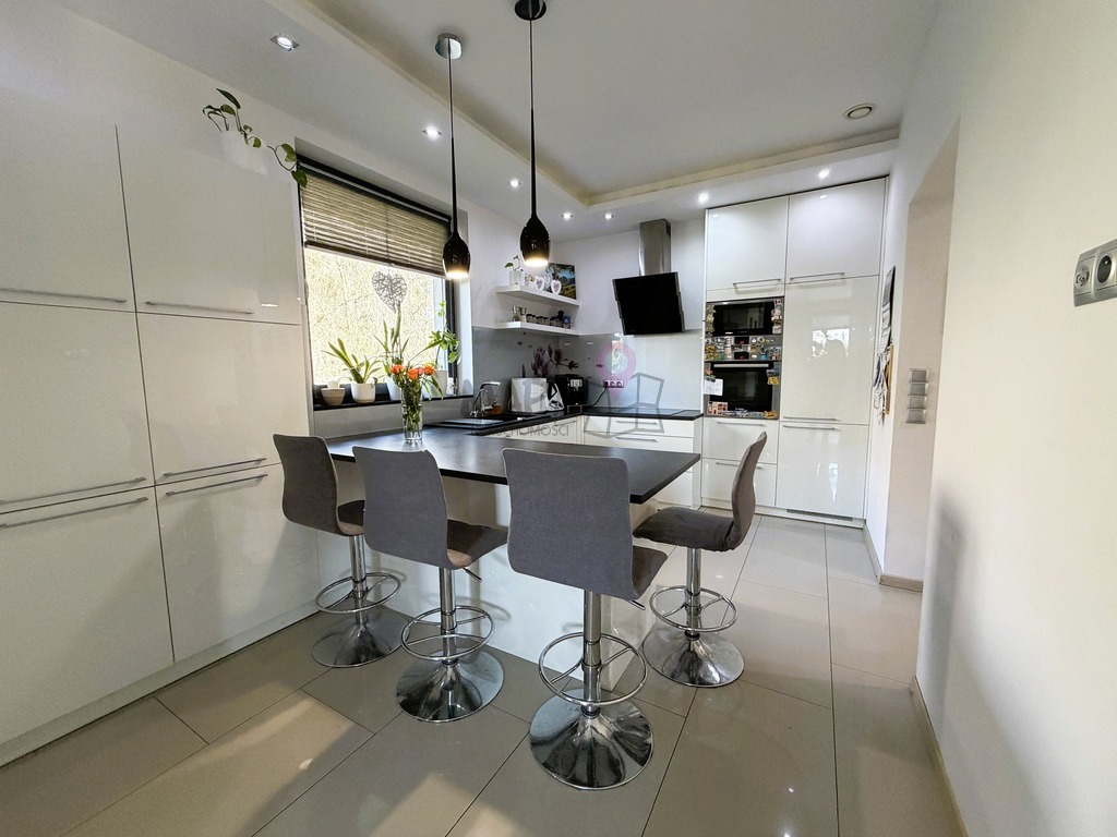 Dom na granicy Szczecina z wejściem do lasu (9)