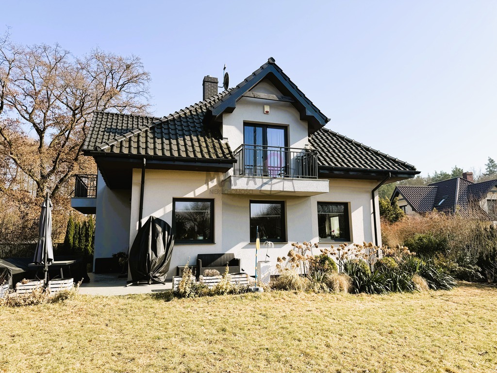 Dom na granicy Szczecina z wejściem do lasu (2)