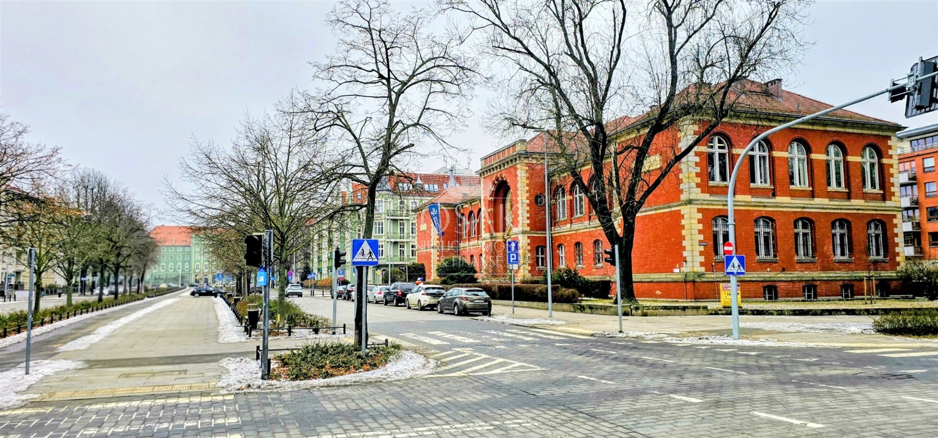 Al. Jana Pawła II - 2 pok. przy Jasnych Błoniach (14)