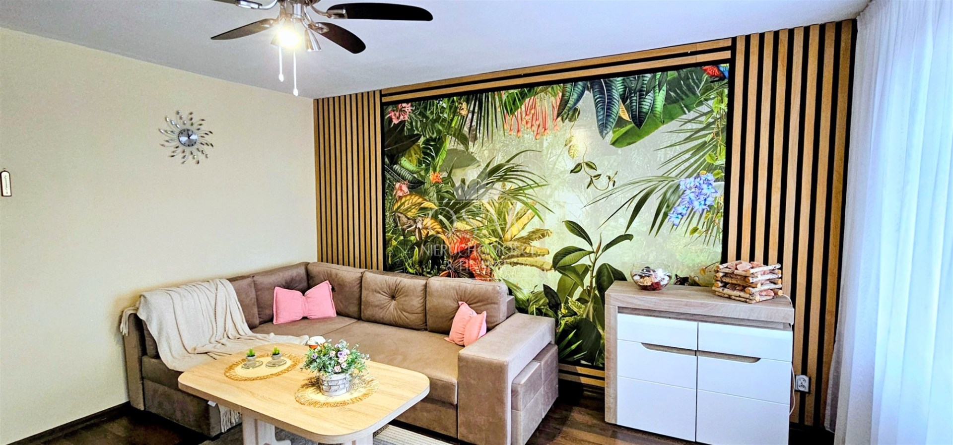 Al. Jana Pawła II - 2 pok. przy Jasnych Błoniach (2)