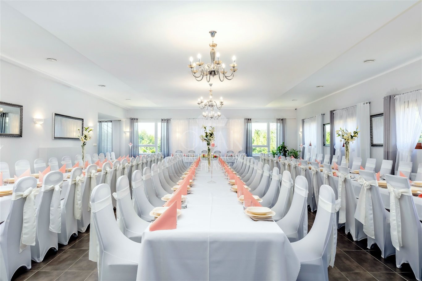 HIT! Dochodowy - wysokiej klasy hotel - z SPA (4)