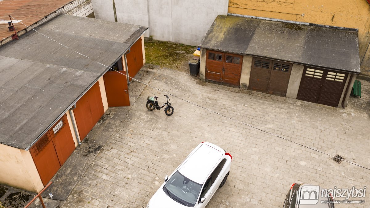 Nowogard-2 pokoje na parterze z garażem w centrum  (11)