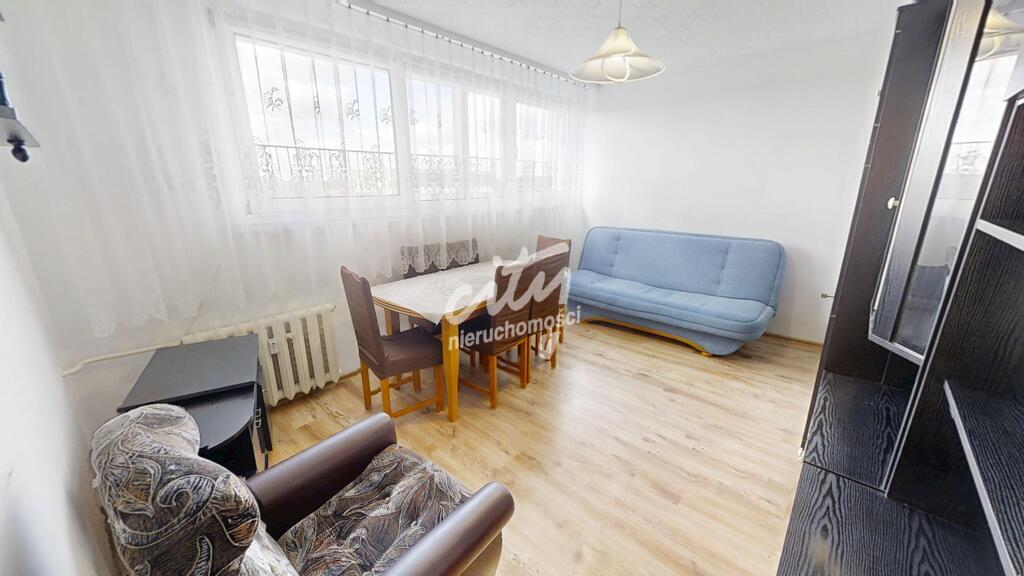 [3D] Kawalerka, duże okna na zachód, koło szpitala (1)