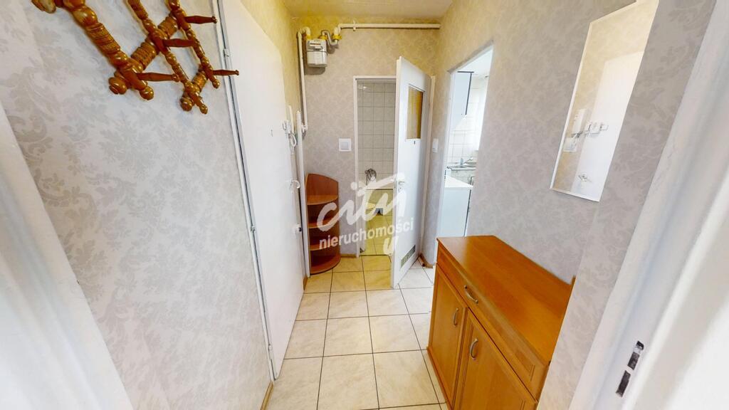 [3D] Kawalerka, duże okna na zachód, koło szpitala (6)