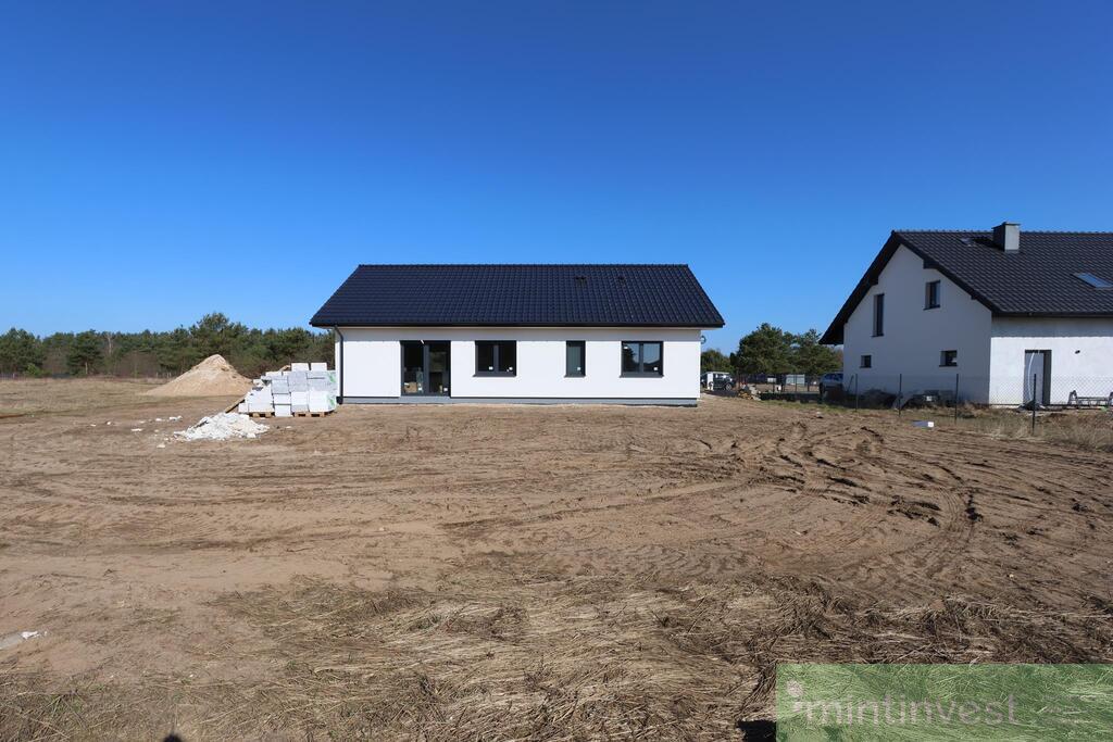 ATRAKCYJNY DOM PARTEROWY w STANIE DEWELOPERSKIM (3)