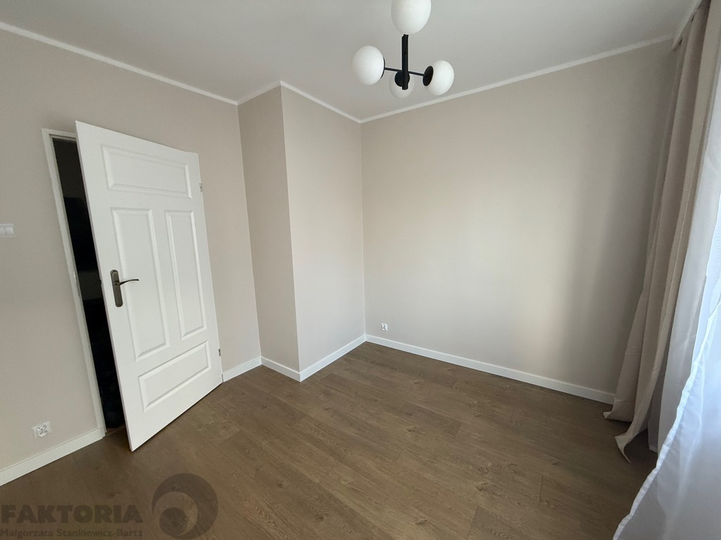 3 pokoje 60,5m2 IIp. Stare Miasto (23)