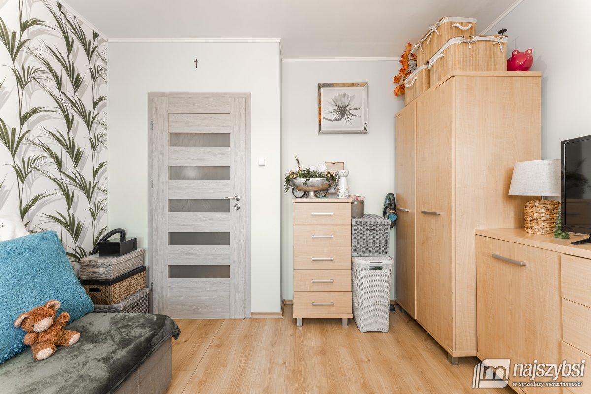 KOŁOBRZEG-PRZESTRONNE MIESZKANIE 3pok.1km OD PLAŻY (12)