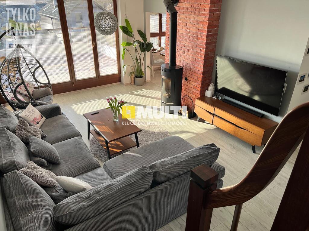 4 pok 2 poziomy taras,ogród, piwnica i garaż (8)