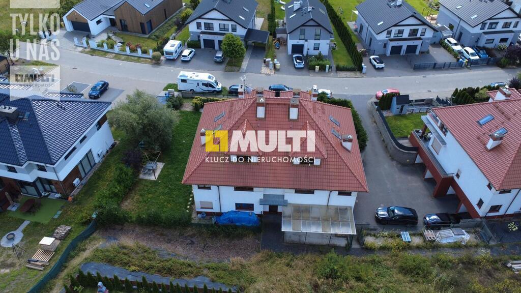 4 pok 2 poziomy taras,ogród, piwnica i garaż (26)