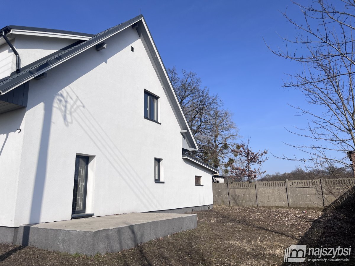 Batowo- dom wolnostojący z garażem (12)